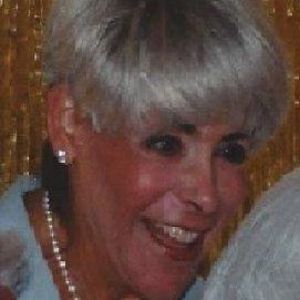 Meet your Posher, Lois